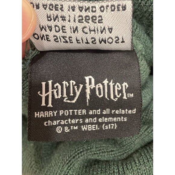 Slytherin Beanie Hat Harry‎ Potter Universal Studios Snake Green Winter Pom Pom - Picture 3 of 5